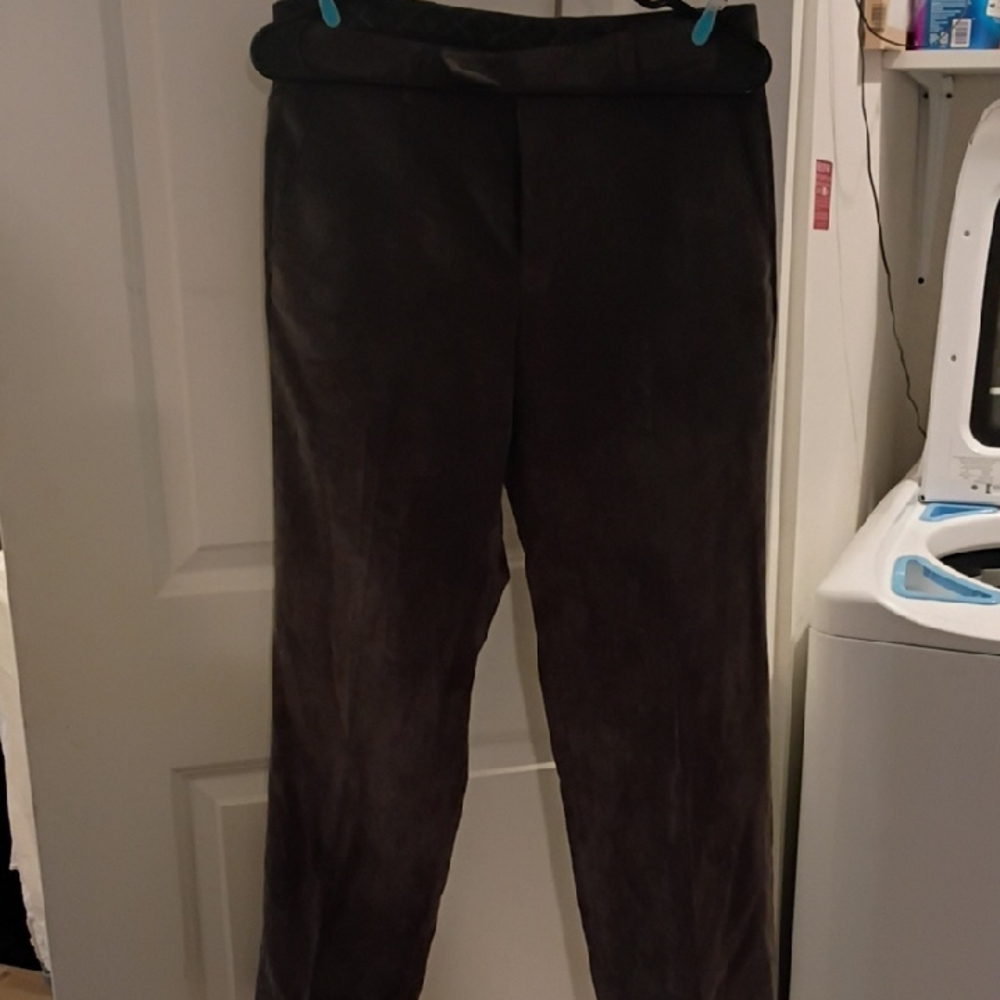Izod Charcoal Corduroy Slacks. Great Office Wear, Size 31 Mens. Worn One Time